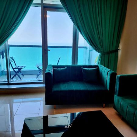 2 Bedroom Luxury Beach Apartment With Full Seaview Ajman Exterior photo