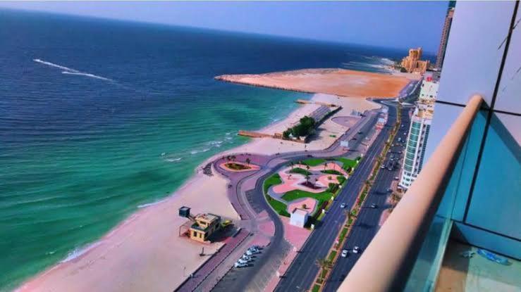 2 Bedroom Luxury Beach Apartment With Full Seaview Ajman Exterior photo